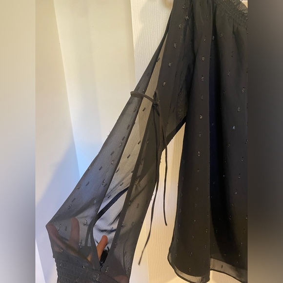 Guess Sheer Black Cut-Out Blouse Size Large - Picture 4 of 10